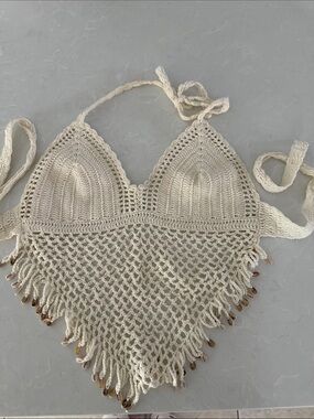 Island Planet Crocheted halter top with hanging shells womens size small.
